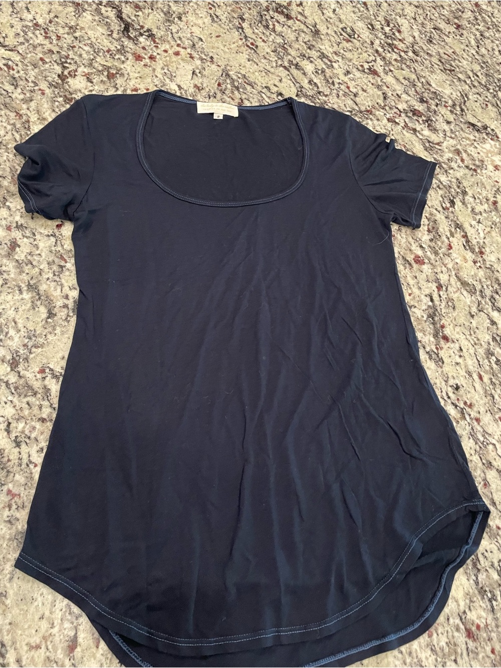 Classic Scoop Neck Short Sleeve Tee in Navy